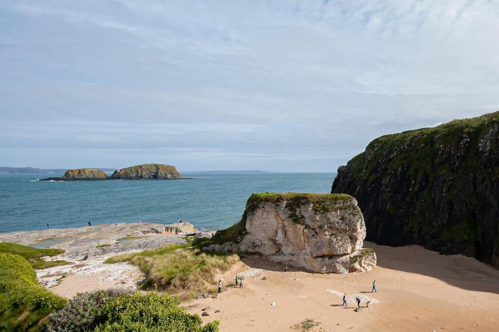 Causeway Coast Sea Shore Apartment - Ballycastle Dış mekan fotoğraf